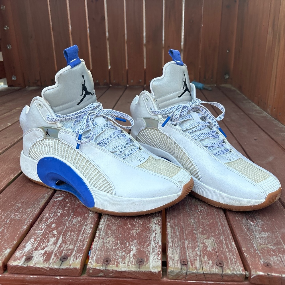 Jordan Men's White Blue Athletic Shoes